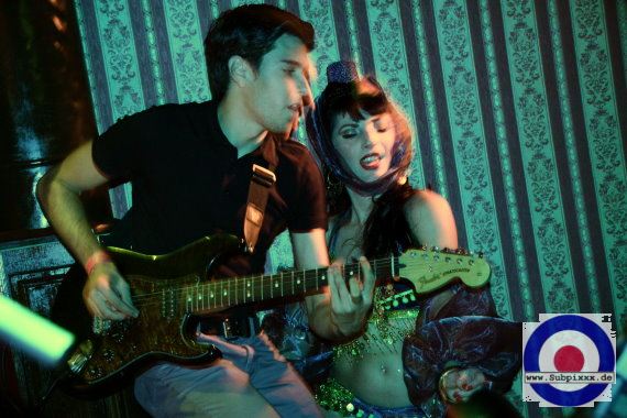 Las Aspiradoras (E) 4. Soundflat Ballroom Bash, McCormacks Leipzig 22. Oktober 2010 (7).JPG